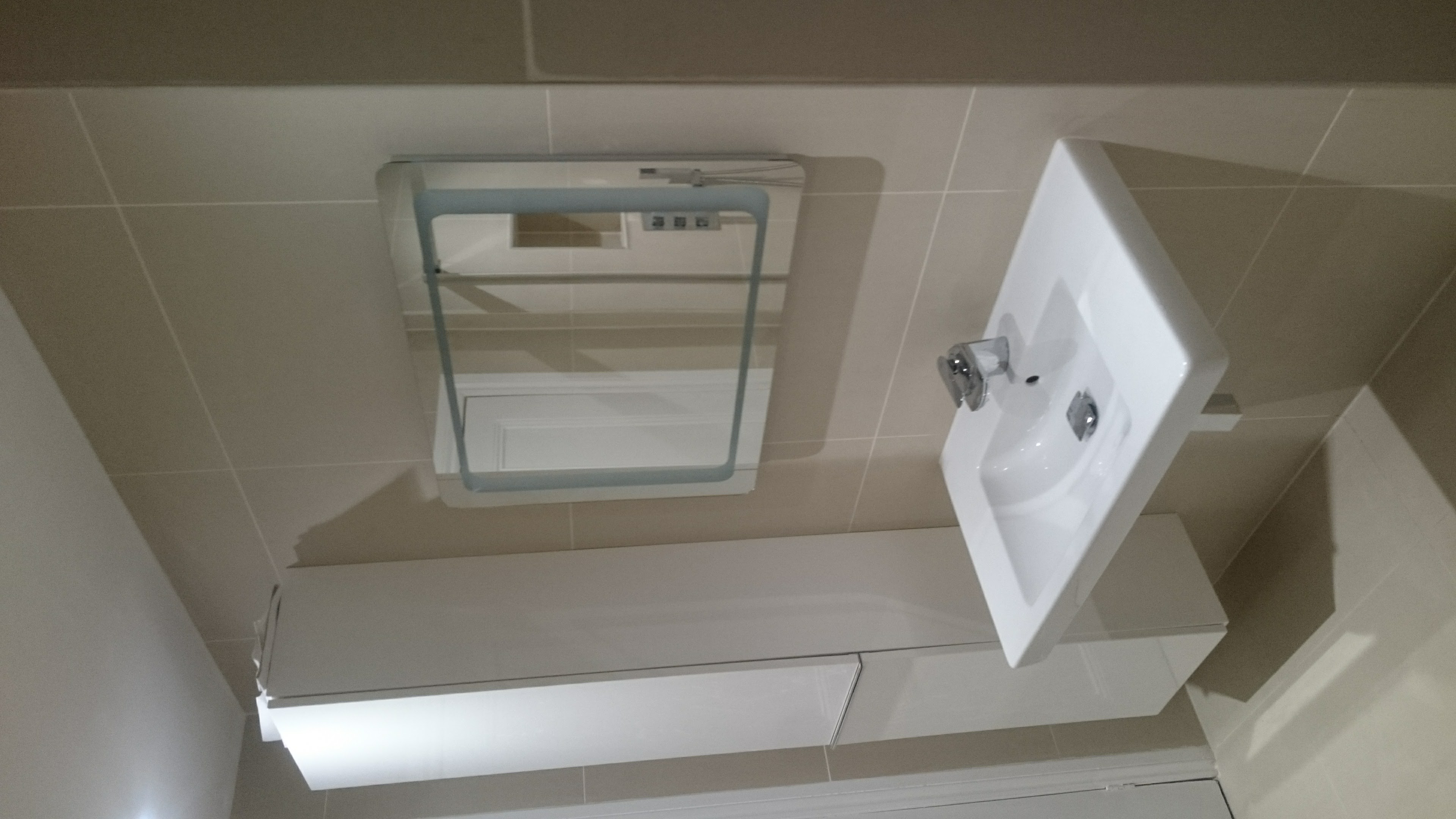 large showerroom